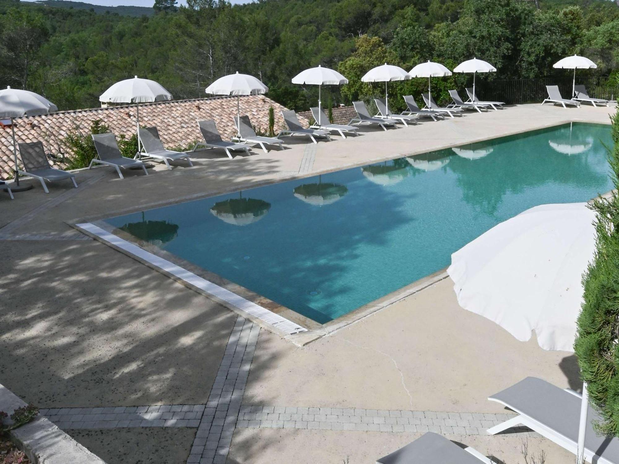 Mercure Brignoles Golf De Barbaroux & Spa Eksteriør billede
